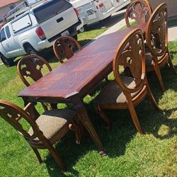 Dining Room Table 