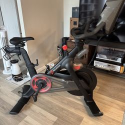 Peloton Bike