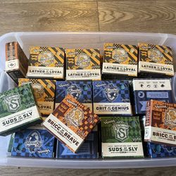 🧙‍♂️ Harry Potter And Dr. Squatch Limited Edition Soaps And Dr. Squatch Marvel Soap Bundle display stand, showcase