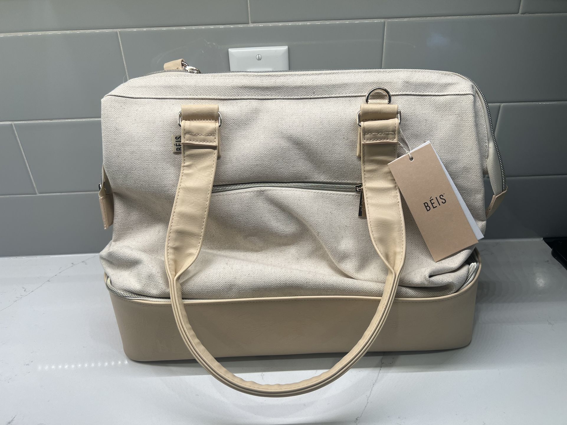 Beis Luggage Weekender Carryon