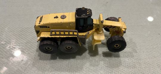 Tonka Die-Cast Construction Grader Toy