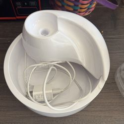Pet Drinking Fountain 