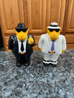 Vintage Joe Camel Pair of Salt and Pepper Shakers, dated 1993 on the base of each.  A RJ Reynolds promotional item in excellent condition. Each standi