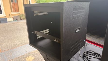 9U Small server rack w/ Power Supply
