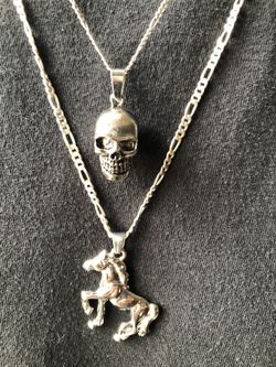 Double Pendant Ferrari and Skul with 925 silver chains