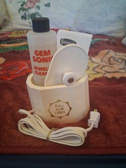 Vintage jewelry cleaner