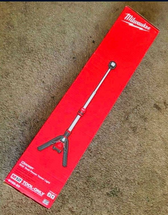 Milwaukee New Light 12M