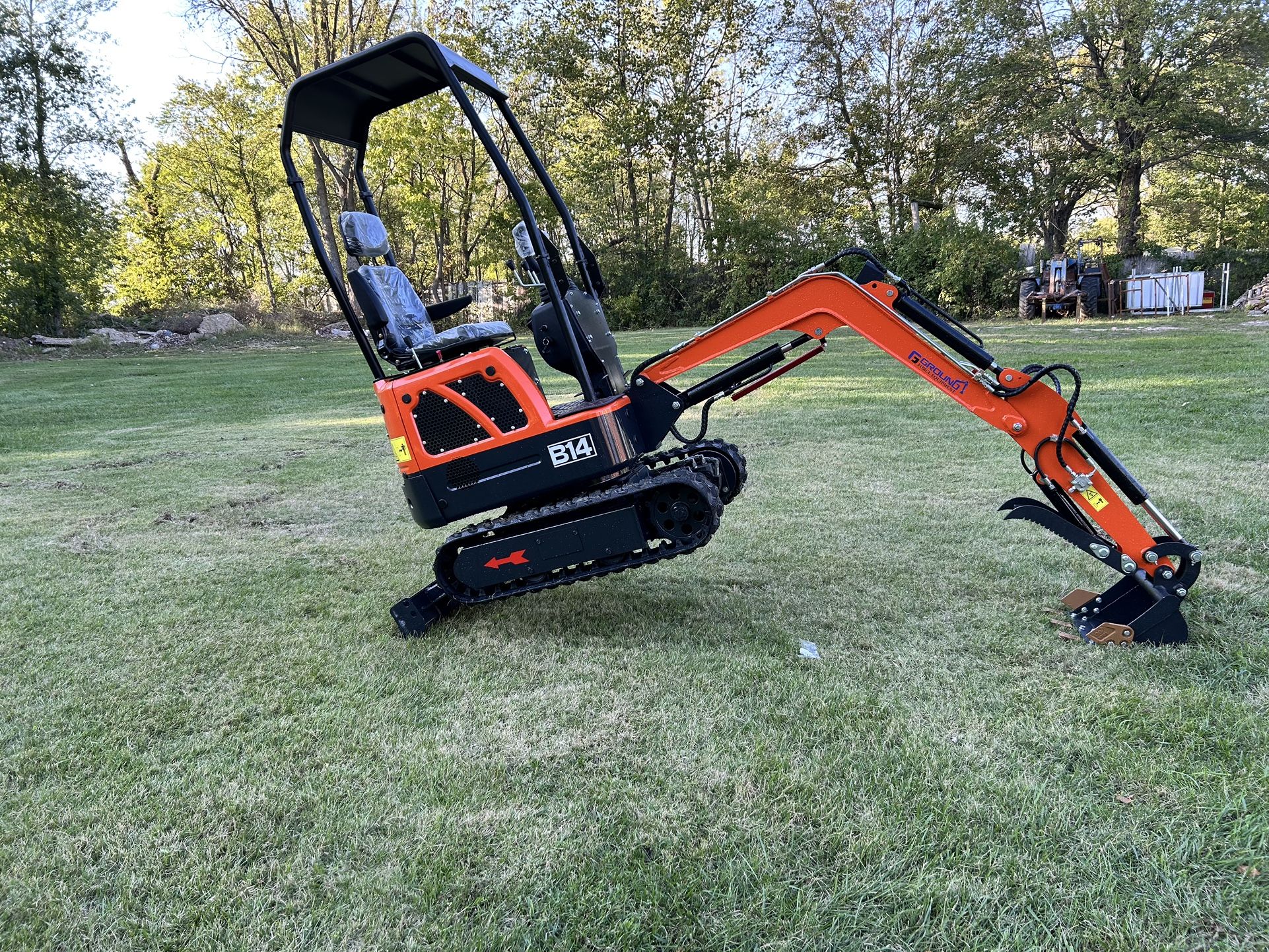 NEW 2025 Ground force B14 Excavator**2400 Lb Unit 1 Year WARRANTY! **FINANCING AVAILABLE**