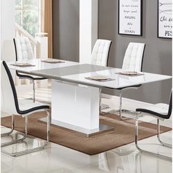 Brand New Designer Modern Gloss White Extending Dining Table