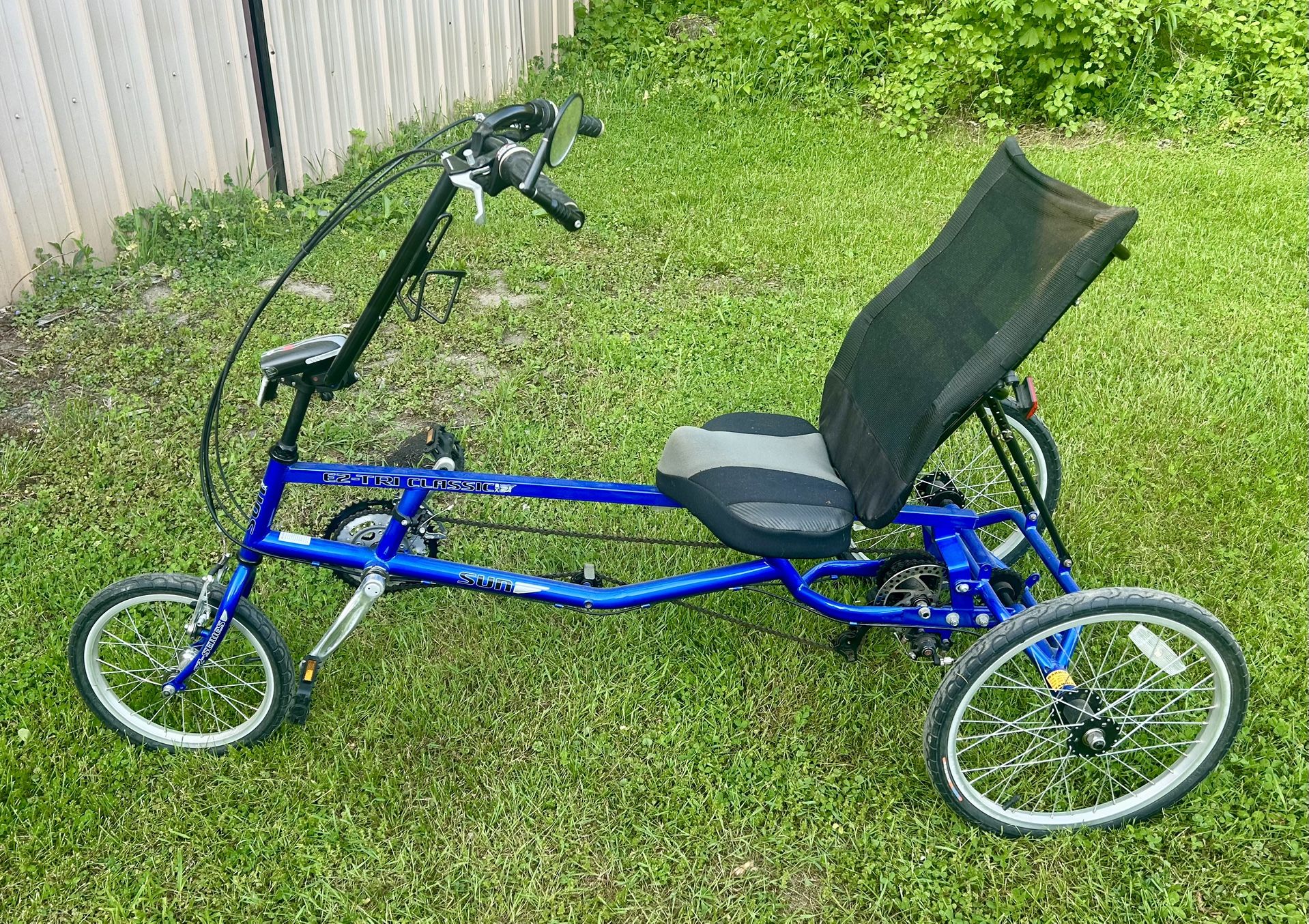 Sun EZ-Tri Classic SX recumbent trike