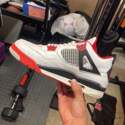 Fire Red 4s 10.5