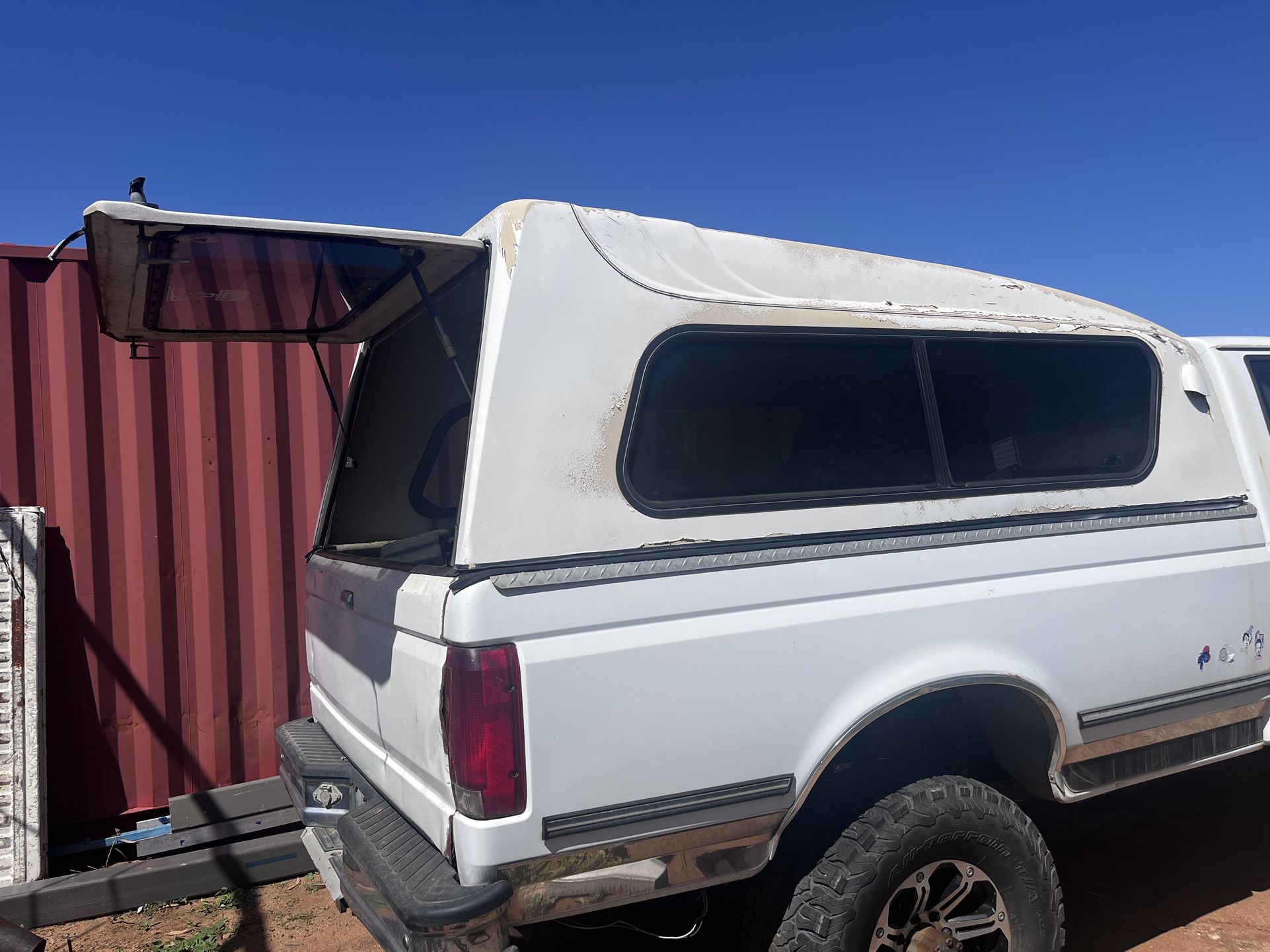 1994 Ford F250 Camper Shell