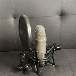 RODE NT1 Microphone 