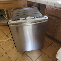 DISHWASHER 