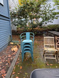folding chairs and stacking patio chairs
