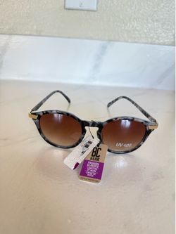 New BC Gear Round Tortoiseshell Sunglasses - Brown Lenses uv400   sunglasses feature a grey tortoiseshell pattern and gold-tone metallic accents on th