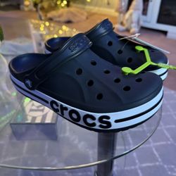 Crocs Size 7 Men 