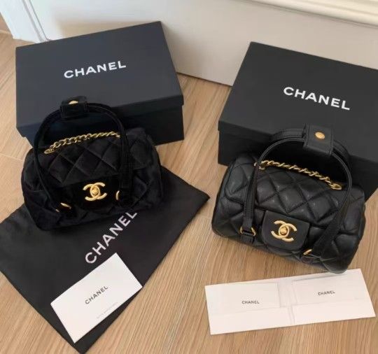 CC 25c Top Vic End of Year Gift Black Velvet/Black Leather Cylinder Chain Bag New in Gift Box