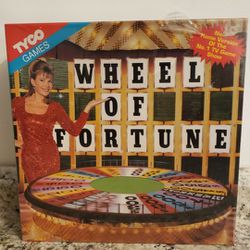 Vintage Tyco 1992 WHEEL OF FORTUNE Board Game TV Game Show NEW & SEALED 

