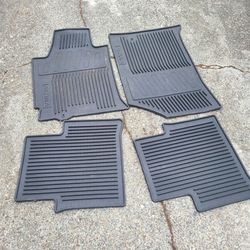 Rubber floor matts for Nissan Sentra