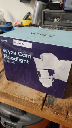 Wyze Cam Floodlight Open Box