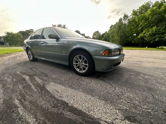 2003 BMW 525i