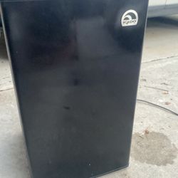 Igloo Mini Fridge