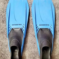 US Divers Flippers/Finns In Great Condition