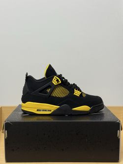 Jordan 4 Thunder