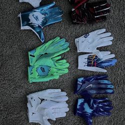 Football Gloves 