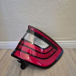 2014 2015 2016 2017 2018 2019 2020 2021 2022 2023 2024 DODGE Durango Tail Light Right Passenger Side RH Original Used 