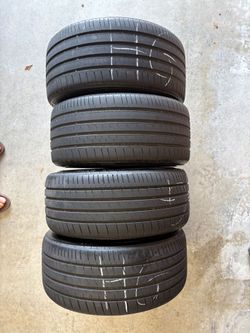 Tires 275/35/19 and 255/40/19