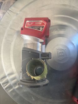 Milwaukee router
