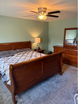 King bedroom set 8 pieces