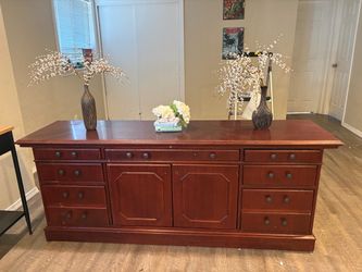 Entertainment stand