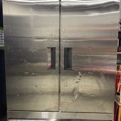  Avantco Commercial Freezer 