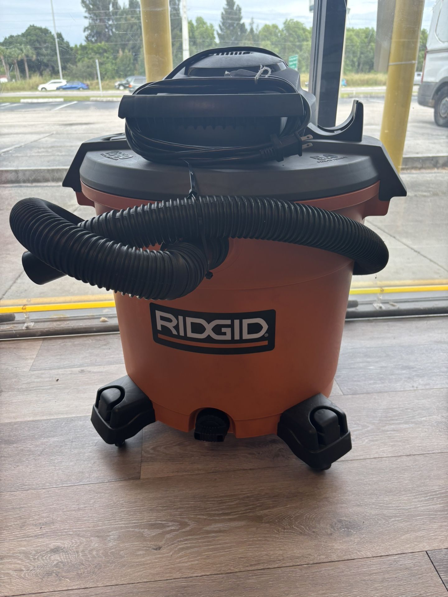 Rigid Tools Shop Vacuum 
