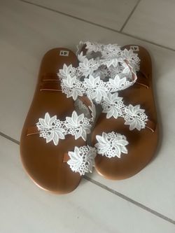 White Lace Flat Sandals Size 41
