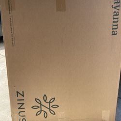 Zinus Jayanna King Size Box Spring 