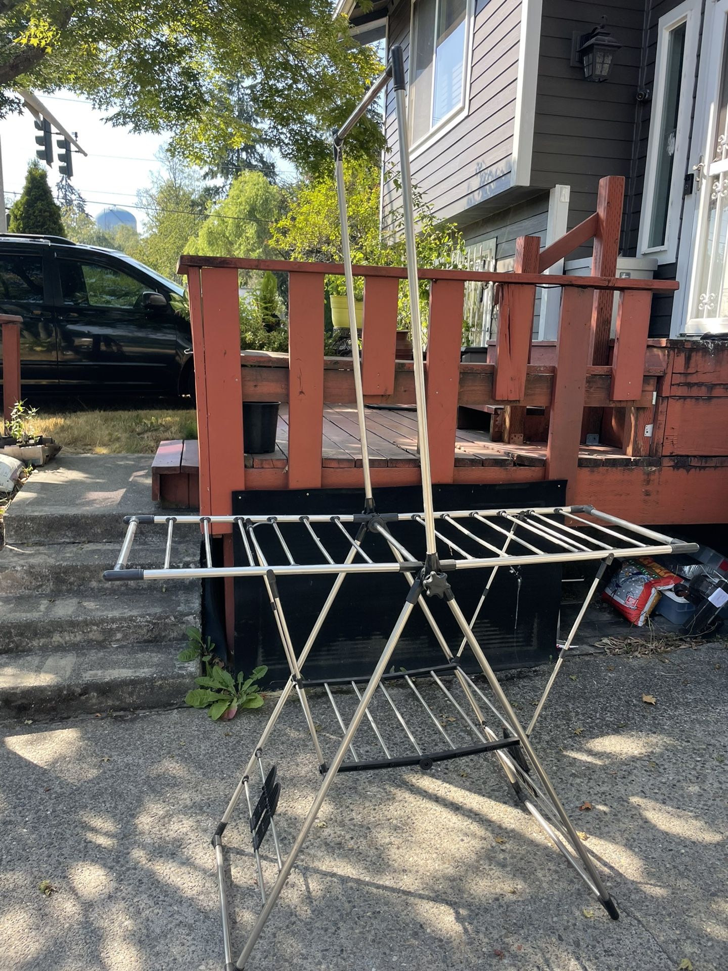 Outdoor Hanging Laundry
