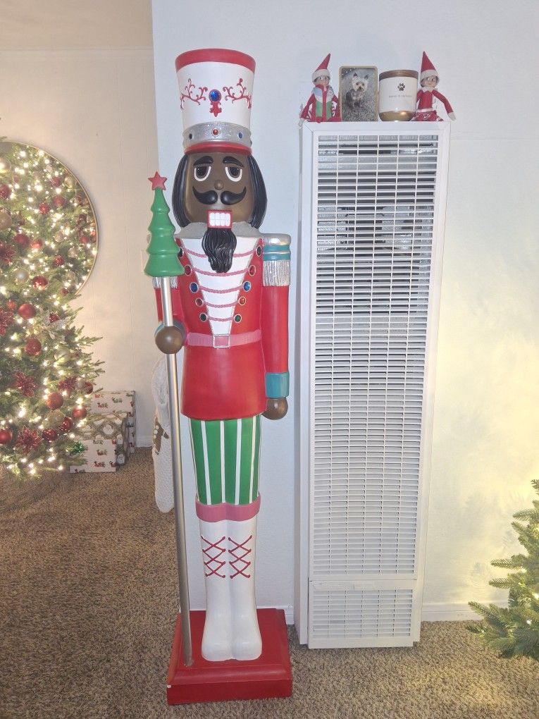 Mexican Nutcracker