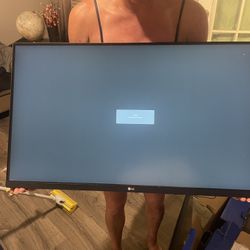 32 LG Ultrafine Display Ergo Monitor 4K