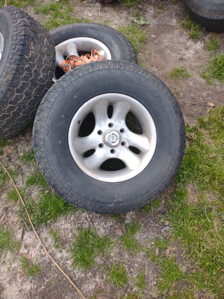 265 75 16 Tires And Rims