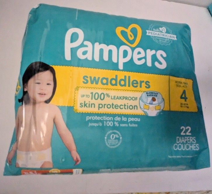 Size 4 Pampers Swaddlers
