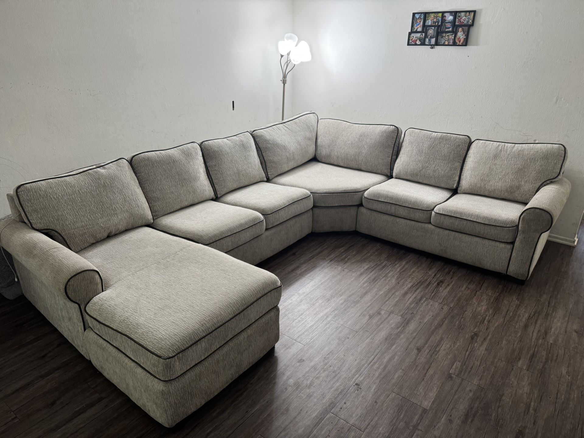 Sectional couch