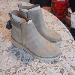 New Sonoma Hadley 8.5 Women's Ankle Boots