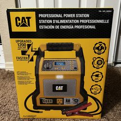 Cat Portable Jump Starter -Power Station  Brand  New 