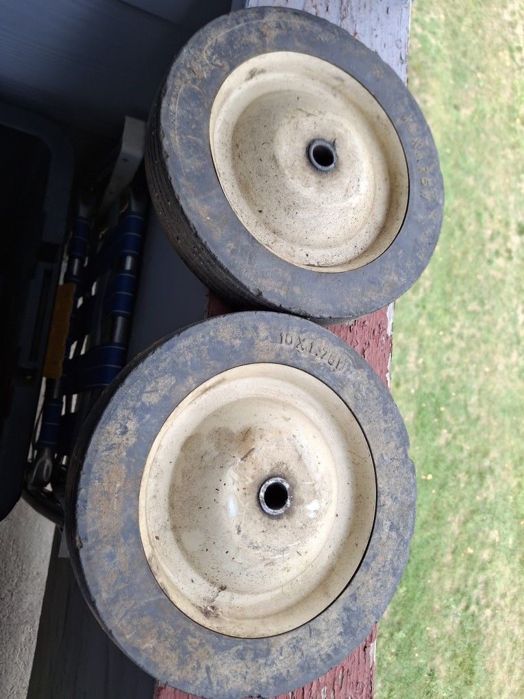 Tubeless Tires 