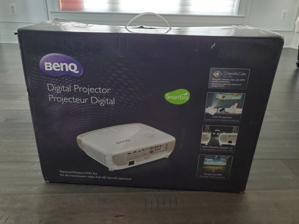 BenQ projector HT3050