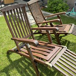 Solid teak lounge steamer chairs (2)